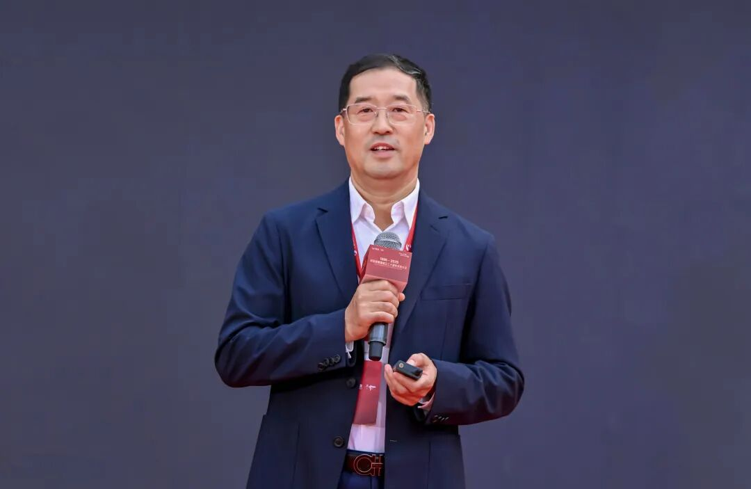 上海证券报专访 | 非凡国际李军：以“屏”为基三十年 AI与文旅打开增长新空间